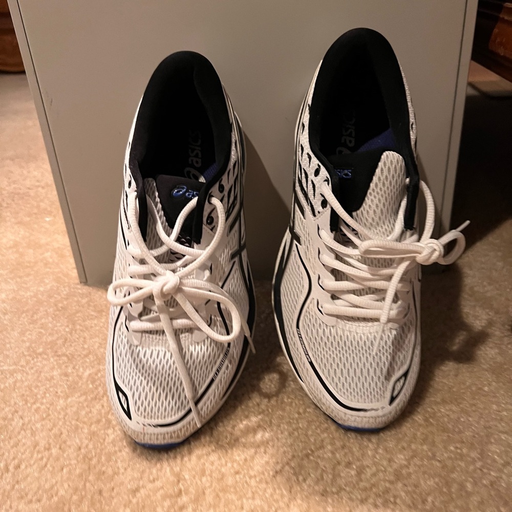 ASICS Women’s GEL Cumulus 19 Running Shoes (T7B8N) Size 9